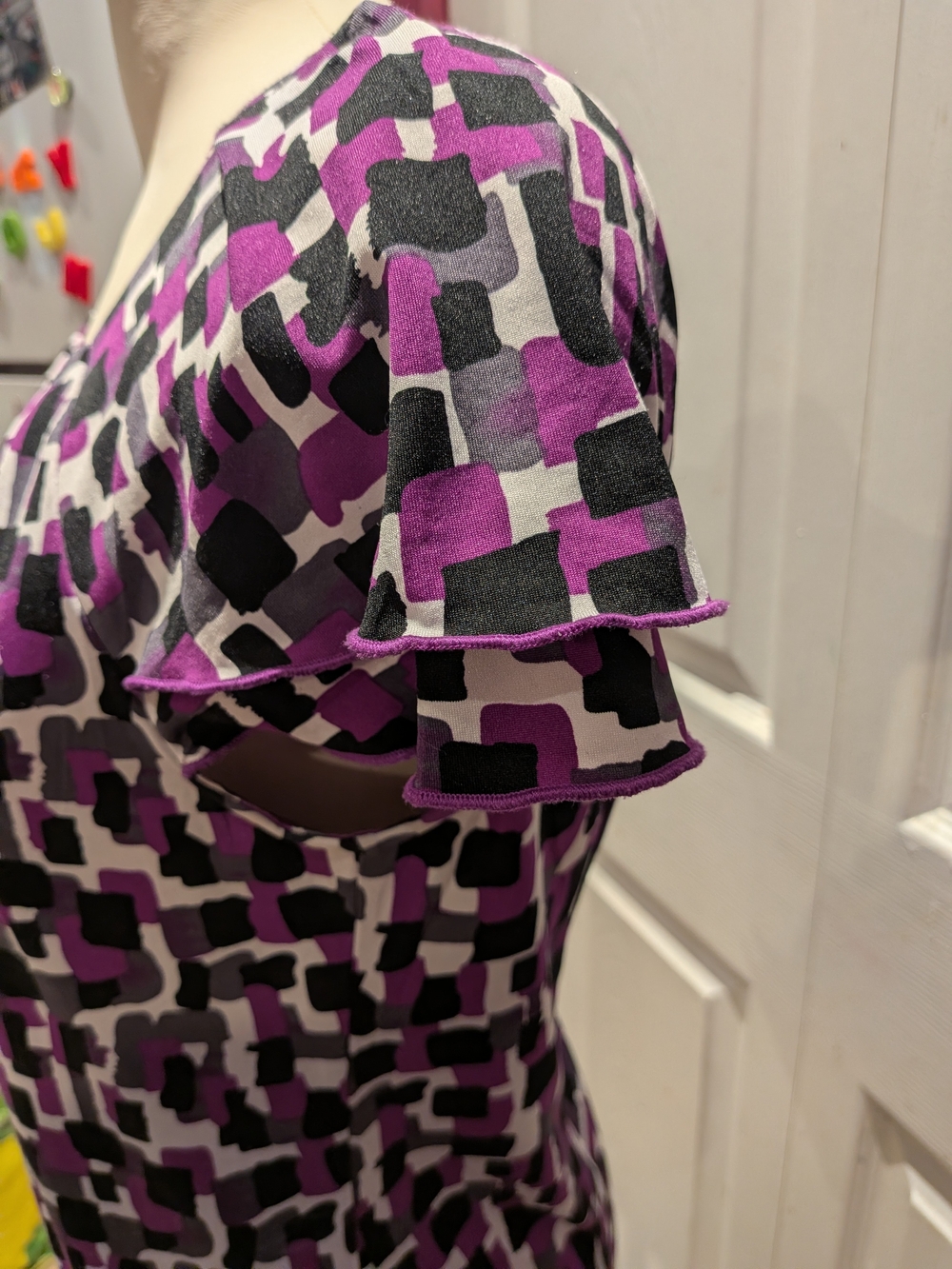2/$15 Reitmans Purple Patterned Scoop Neck Blouse - Picture 5 of 6